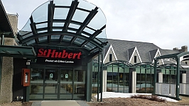 Visite du St-Hubert de Québec sur la rue Bouvierdu Casino de Charlevoix à la Malbaie