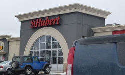 Visite du St-Hubert de Moncton